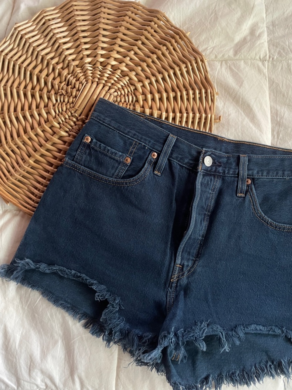 SOLD/ Levi’s cutoff shorts